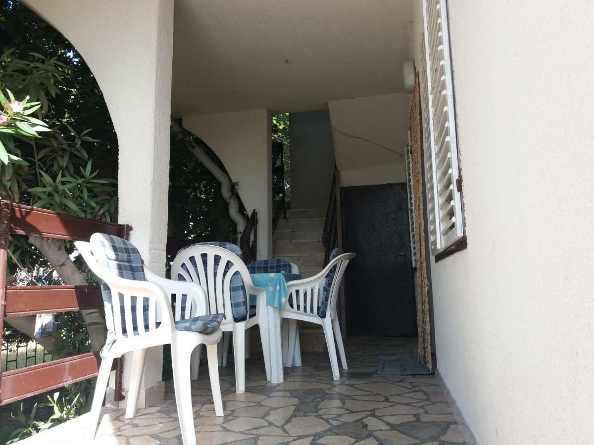 Apartman Nona 포블랴나 외부 사진